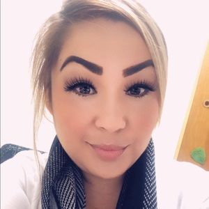 Meet your Posher, Raquel